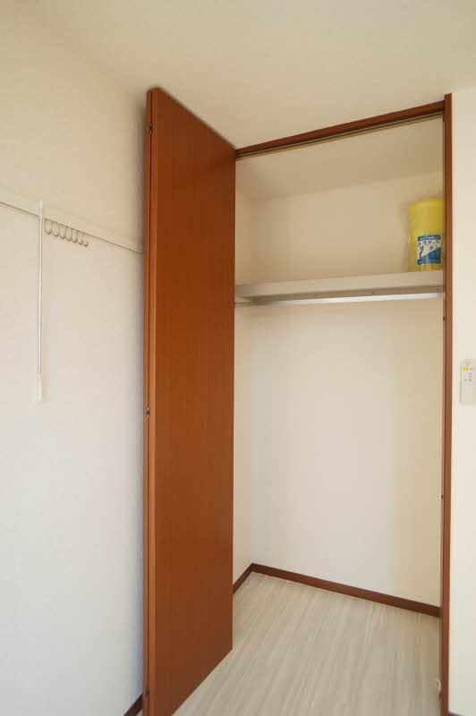 メゾン・シャンテ 202号-4