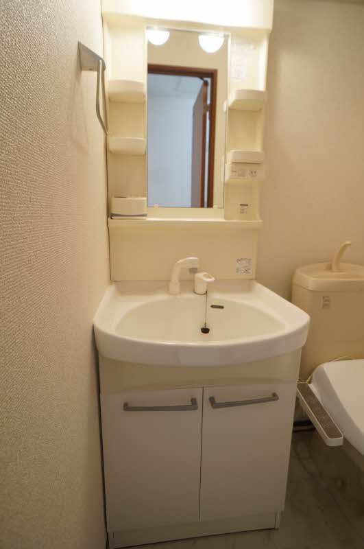 メゾン・シャンテ 202号-7