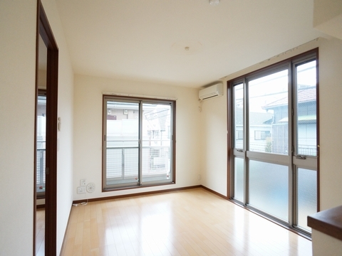 ベル　メゾン 201号-2