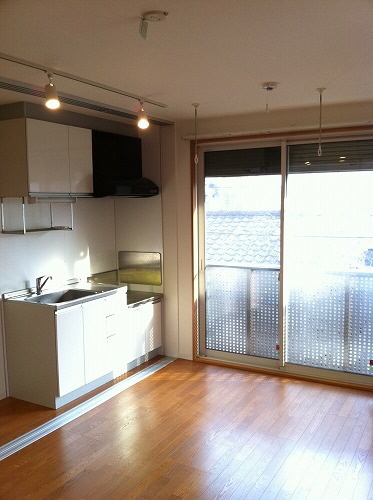 メゾン・フォルトゥーナ 205号-2