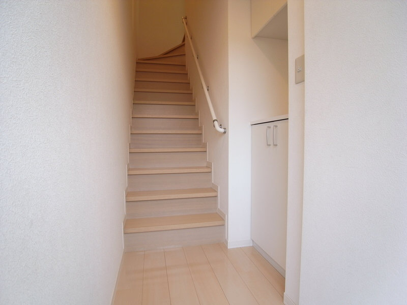 プチ・ジャルダン・府中 202号-8