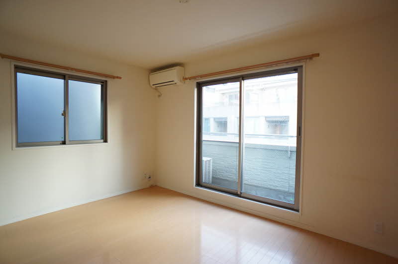 エタニティコート赤坂氷川町 303号-2