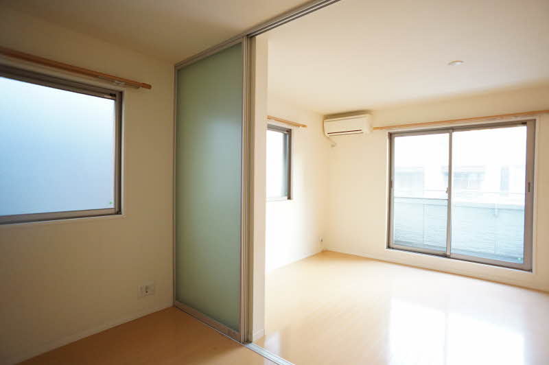 エタニティコート赤坂氷川町 303号-4