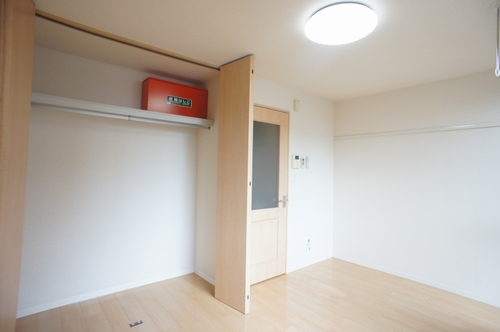 レイヴァーコースト 302号-3