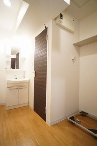 メゾン・サウスロック 202号-8