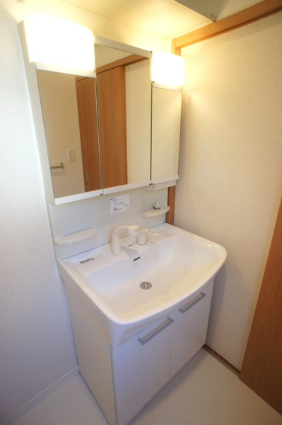 グラン・シャリオ 202号-8