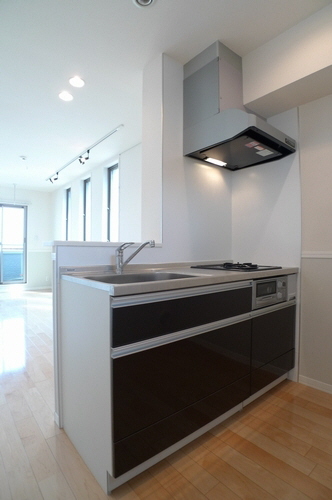 グリーンアベニューⅢ 301号-4