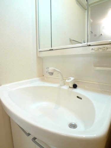 ドルフ宇奈根 203号-9