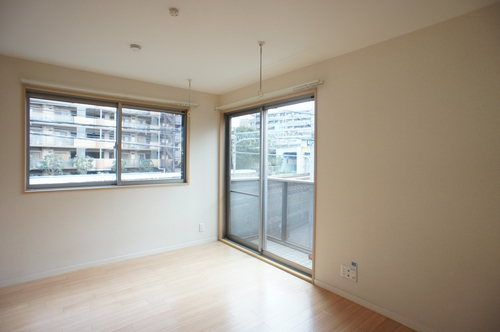 レフィナード山王 202号-2