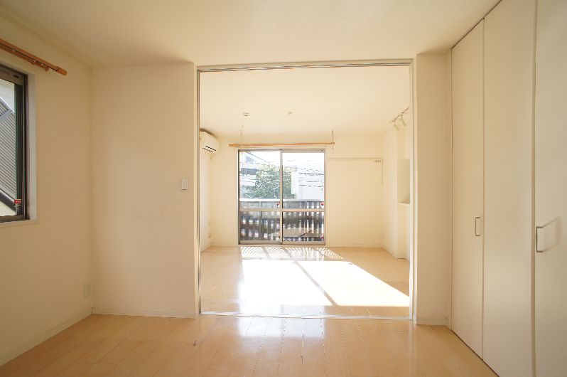 プレジールヴァン 201号-6