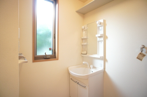 シャーメゾン石和 202号-9