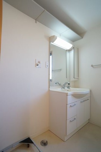 Ｌｏｔｕｓ　Ｎｏｖｅ 203号-7