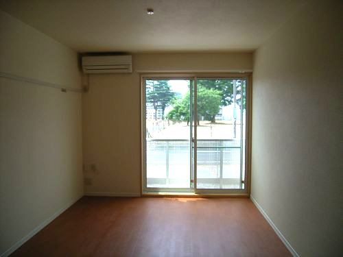 フォレスタⅡ 102号-3