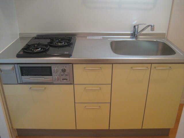 シャーメゾン三軒茶屋 106号-4