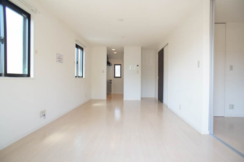 アザレアコート 201号-4