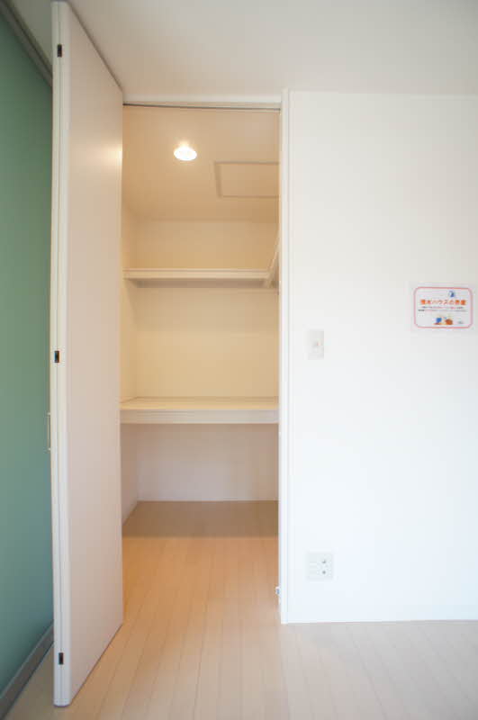 アザレアコート 201号-6