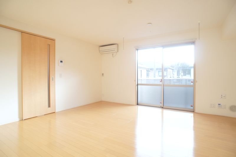 ヴィラソレイユ 202号-3