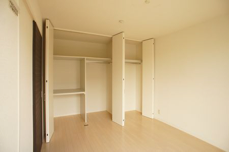 シャーメゾン　柴　Ｃ 101号-6