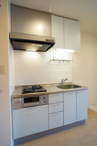 メゾンコンフォース中町 202号-3