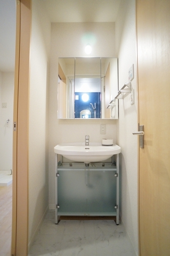 メゾンコンフォース中町 202号-4