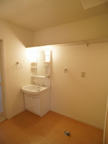 コーラルテラス 102号-6