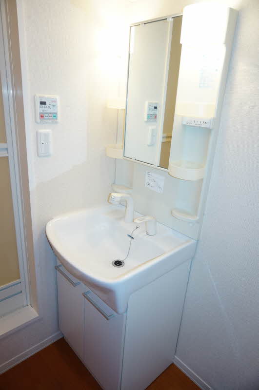 クラヴィエ西が丘 202号-8