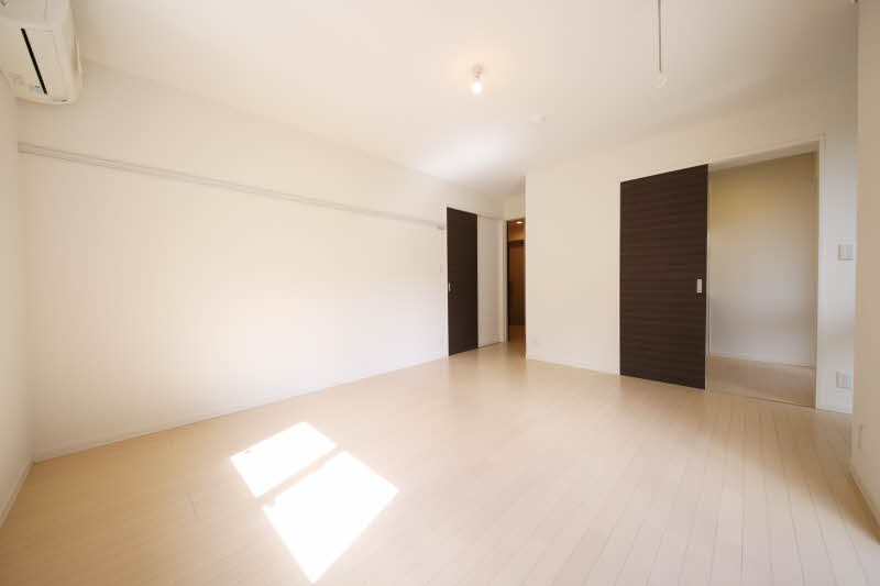 Ｃｒｅｓｔ　Ｃｏｕｒｔ 105号-4