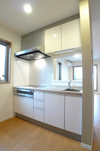 Crest Court 202号-8