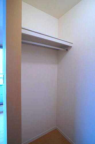 ローヤルメゾン 302号-11