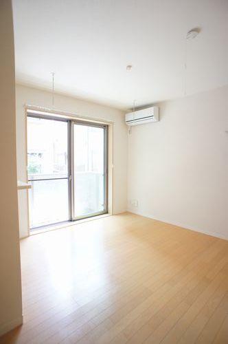 ハイツソレイユ 102号-2