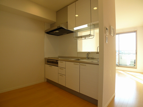 ヴィラ　フロイント 203号-4