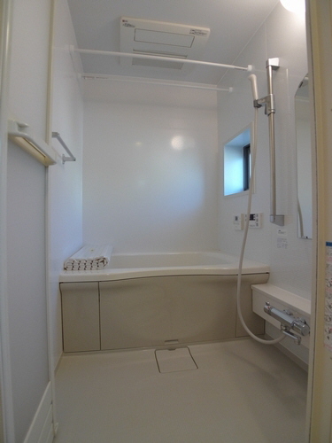 ヴィラ　フロイント 203号-8