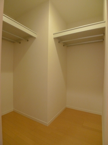 ヴィラ　フロイント 203号-10