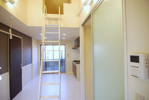 Ｒｏｃｋ　Ｃａｓｔｌｅ　Ｃ 201号-3