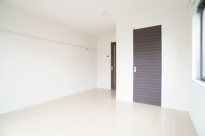 エスト・ロマール 103号-4