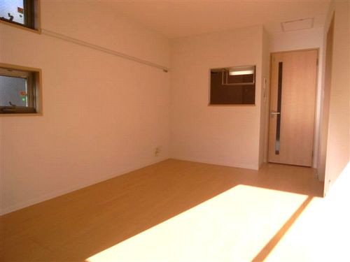 グローリア 201号-3