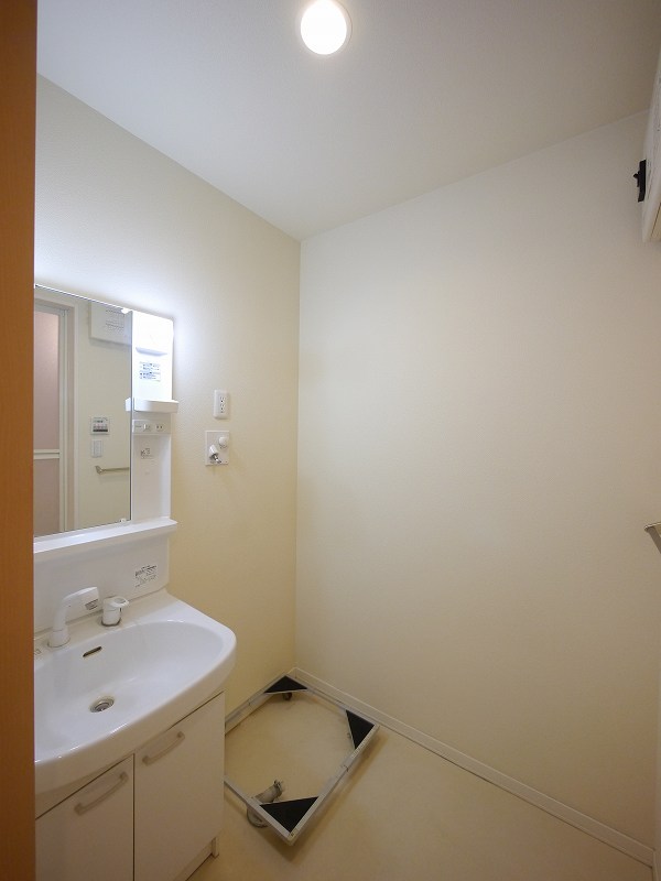 スカイパレス小竹向原 102号-7