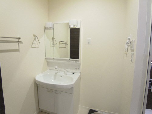 ウィンクルム 203号-8