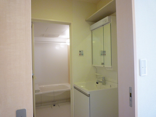 ユイットシャンブル南台 302号-4