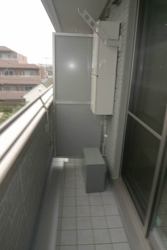 シュロス小竹 302号-11