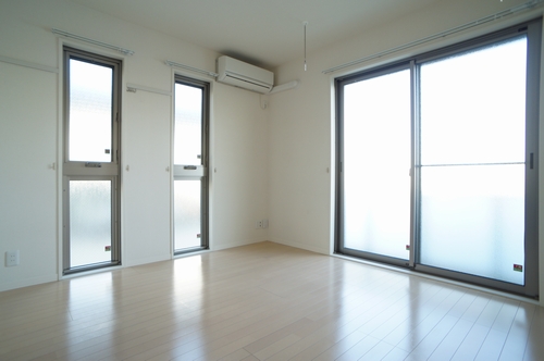 イーグルハウス 111号-2