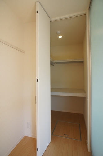 ガレリア 102号-5