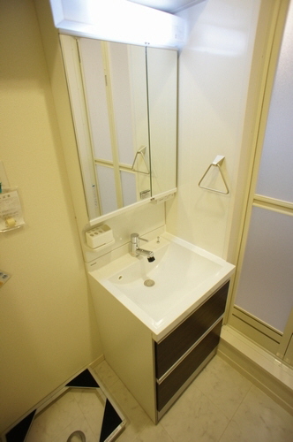 シャーメゾン西六 101号-8