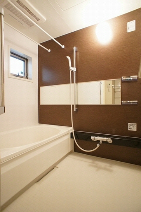 メゾン・ボナール 101号-8