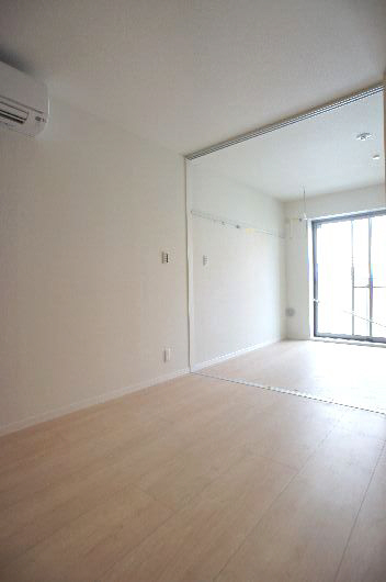 シャーメゾン志村坂上 103号-10