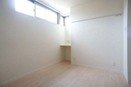 シャーメゾン志村坂上 301号-6