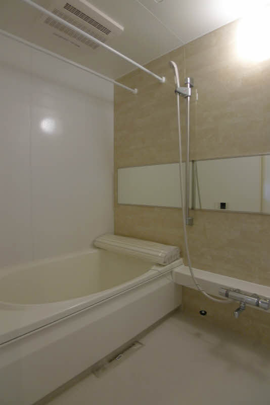 Comodo Patio B 102号-5