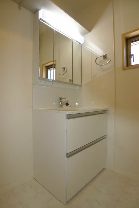 Comodo Patio B 102号-6