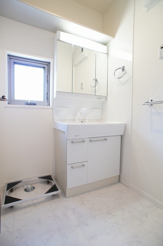 Ｓａｔｉｓ　Ｖｉｔａ 303号-9