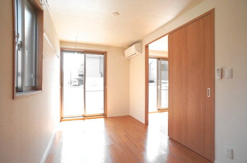 メゾン・ド・スワン 101号-5